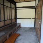 玄関土間 (玄関)