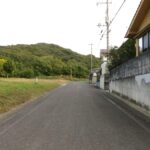 前面道路:北西から南東へ向いて撮った写真です。 前面道路:北西から南東へ向いて撮った写真です。