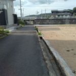 前面道路:南から北へ向いて撮った写真です。 前面道路:南から北へ向いて撮った写真です。