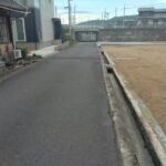 前面道路:南から北へ向いて撮った写真です。 前面道路:南から北へ向いて撮った写真です。